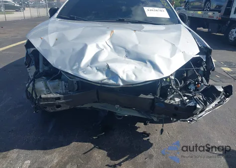 2014 Toyota Corolla Le z USA, uszkodzony, nr VIN 2T1BURHE1EC105001